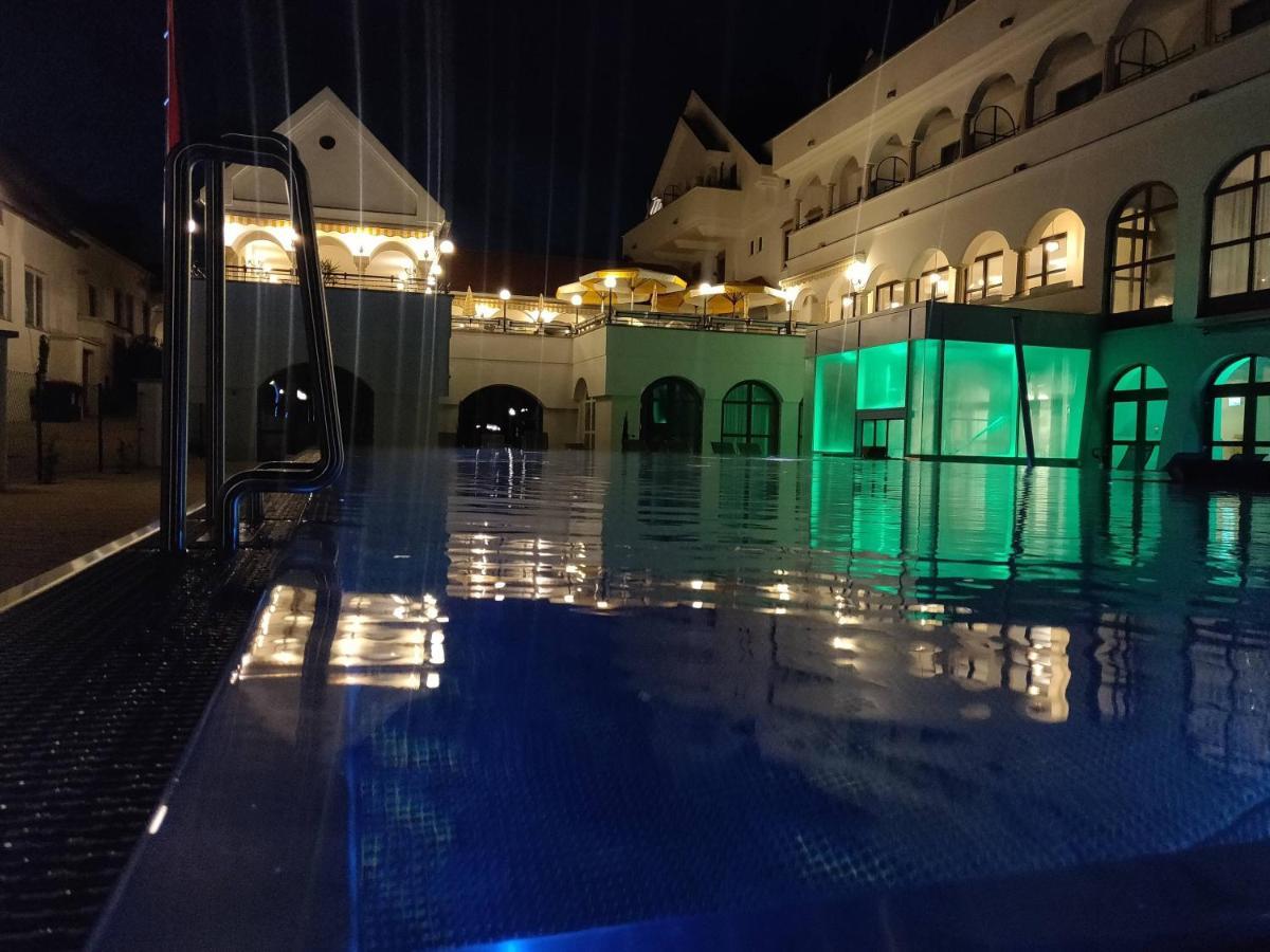 Das-Schmidt Privathotel Mörbisch am See Esterno foto